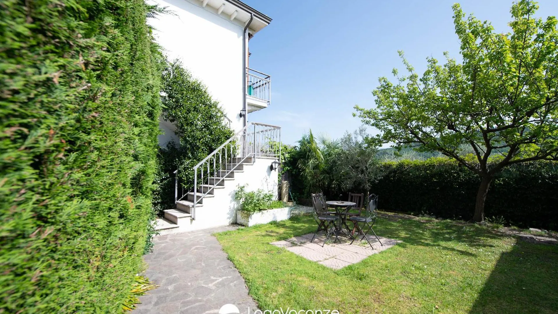 Casa Nel Verde Garda  Italia